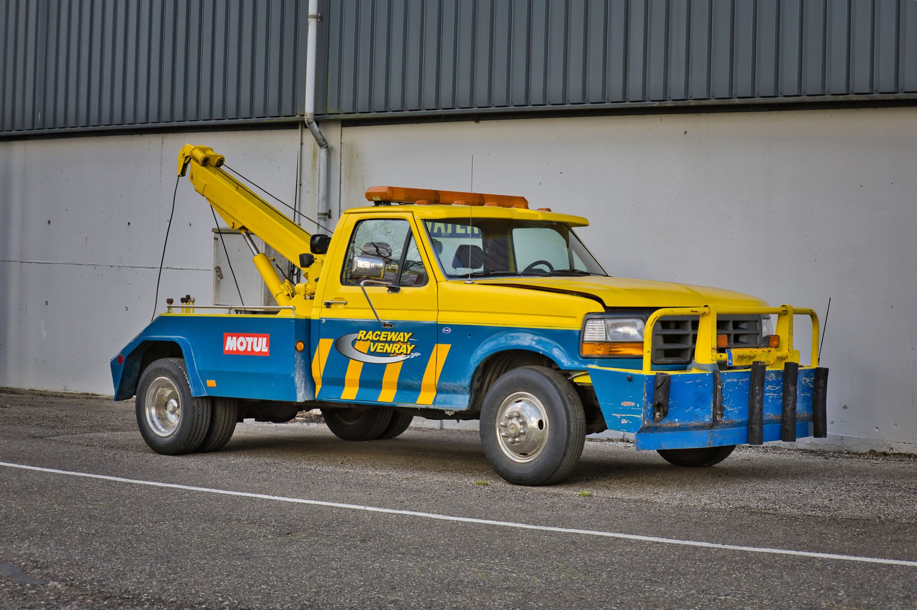 Remorquage voiture équipe à Laon